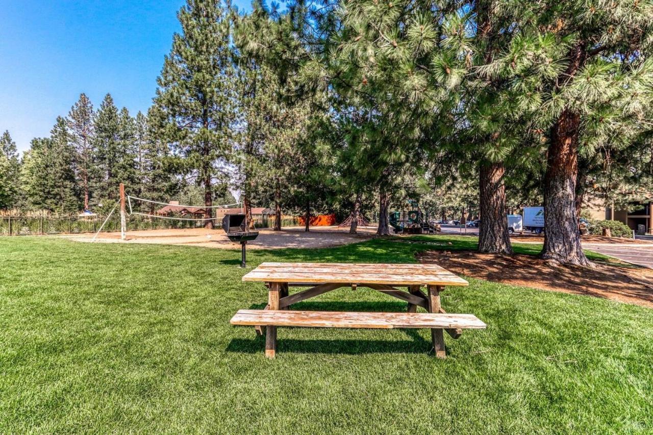 Seventh Mountain Resort Bend Bagian luar foto